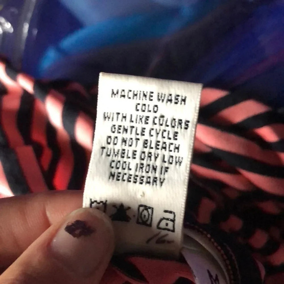 Max Studio woman’s pink and black striped dress - Picture 5 of 5